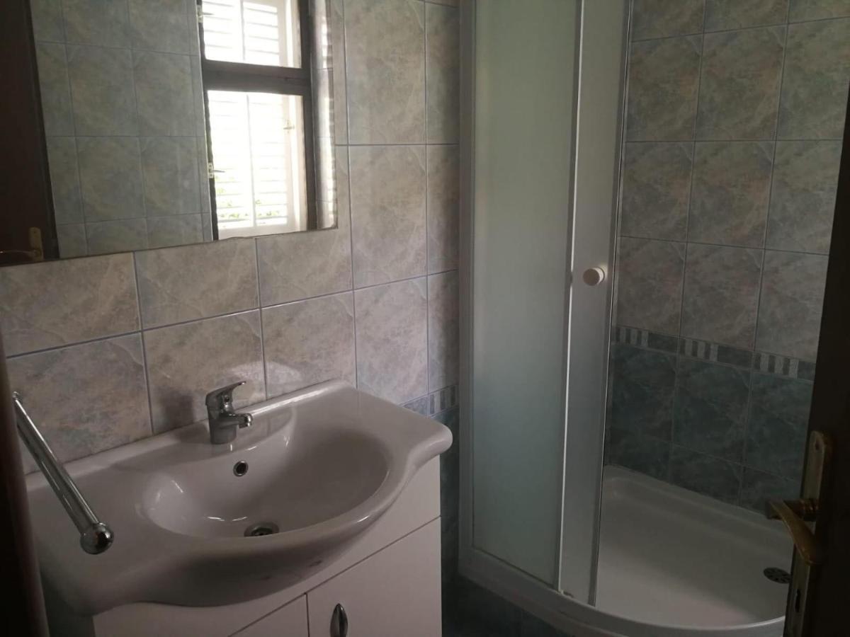 Pansion Marinka-Bire Rooms Lumbarda Zewnętrze zdjęcie