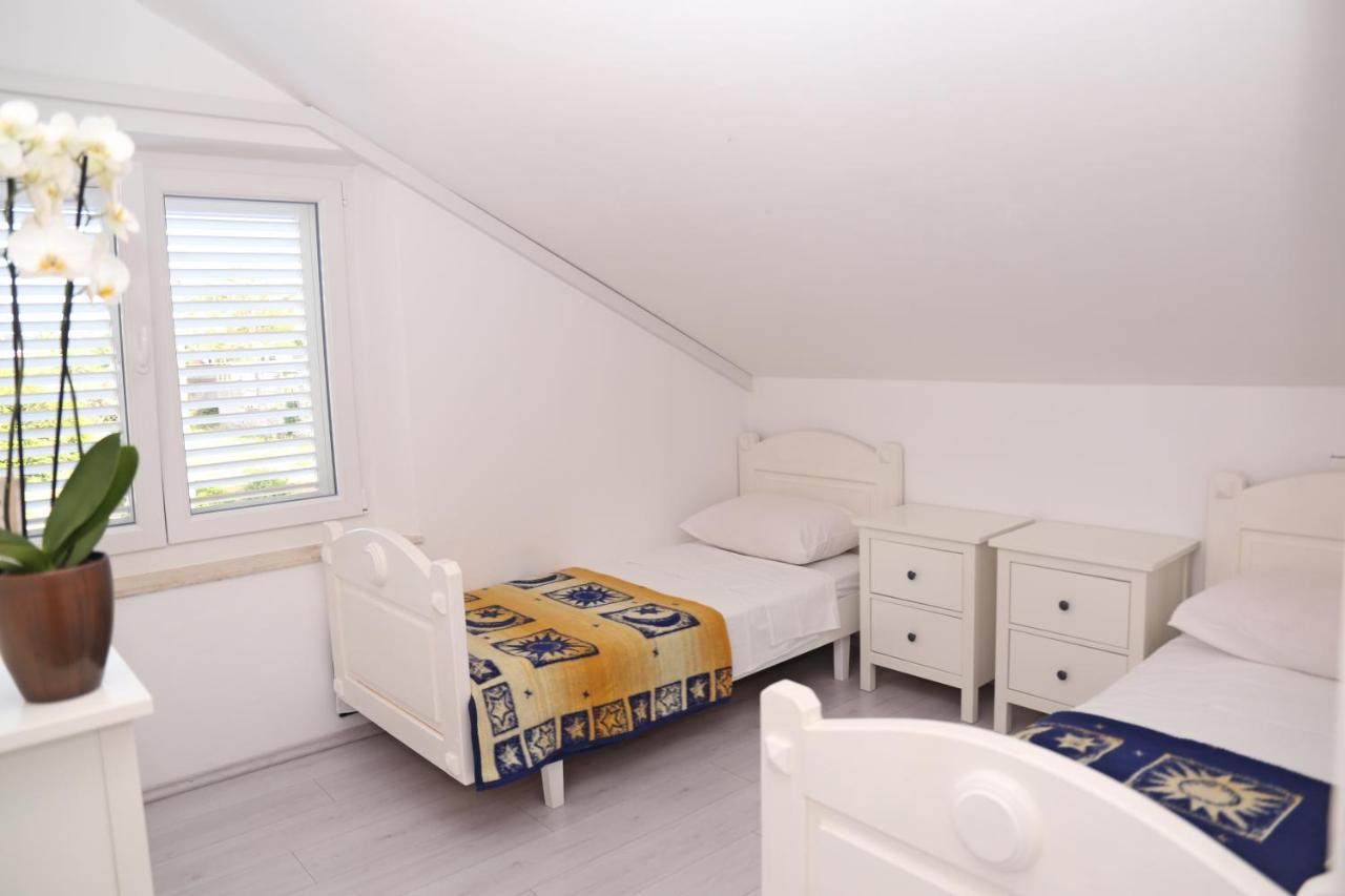 Pansion Marinka-Bire Rooms Lumbarda Zewnętrze zdjęcie