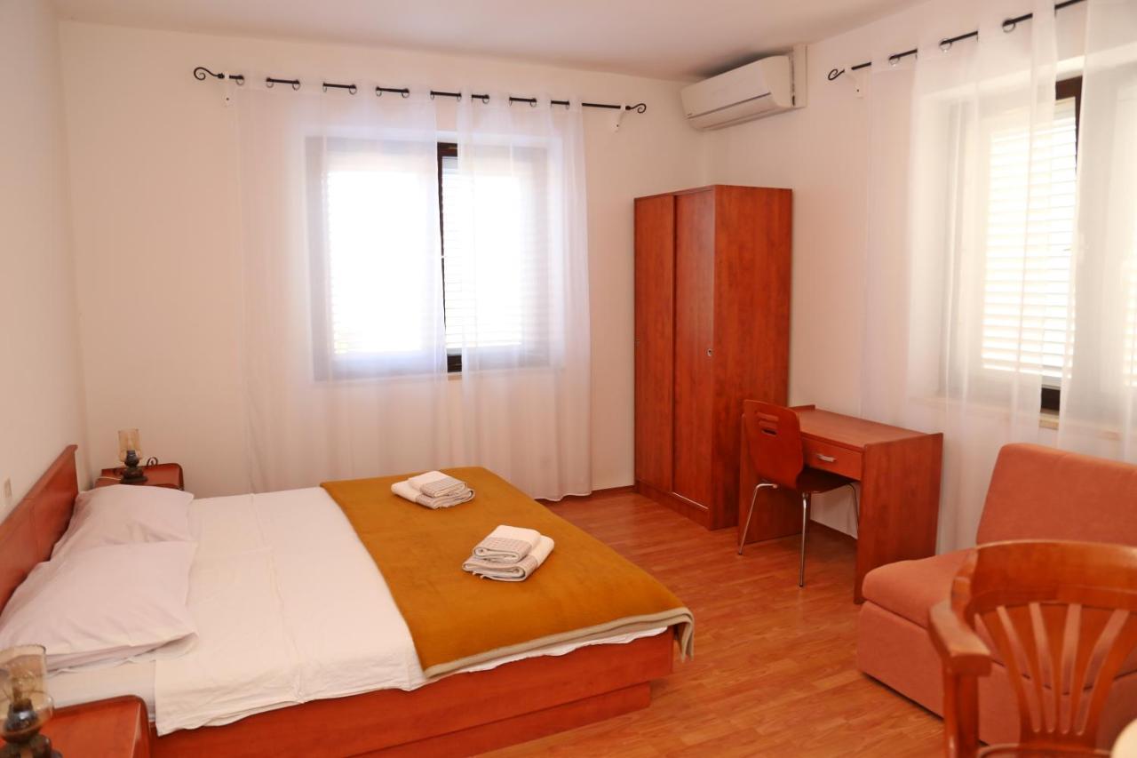 Pansion Marinka-Bire Rooms Lumbarda Zewnętrze zdjęcie