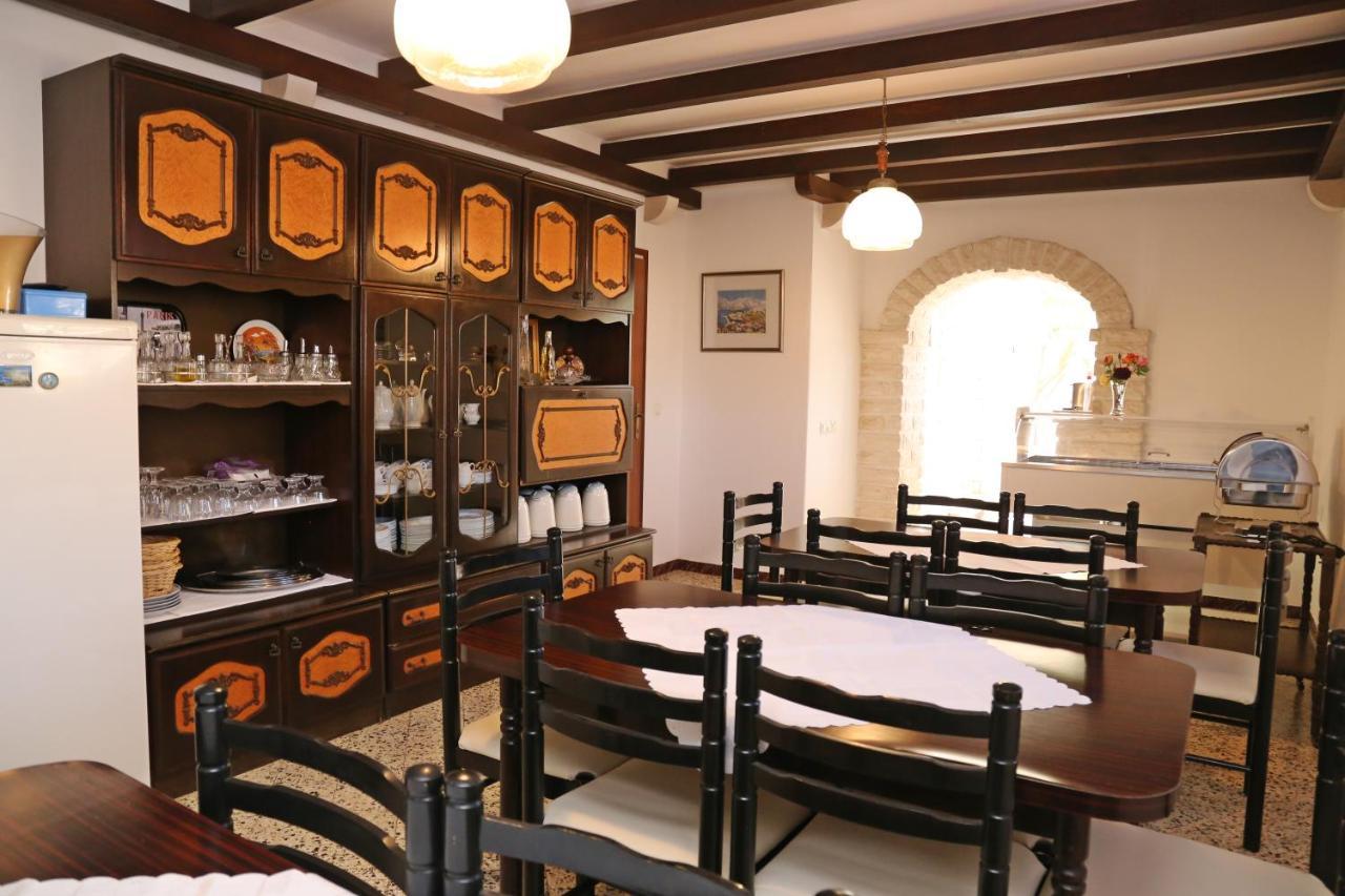 Pansion Marinka-Bire Rooms Lumbarda Zewnętrze zdjęcie